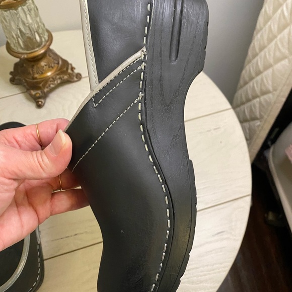 Sanita clogs black size 38(6/2-7) soft leather. - Picture 3 of 9